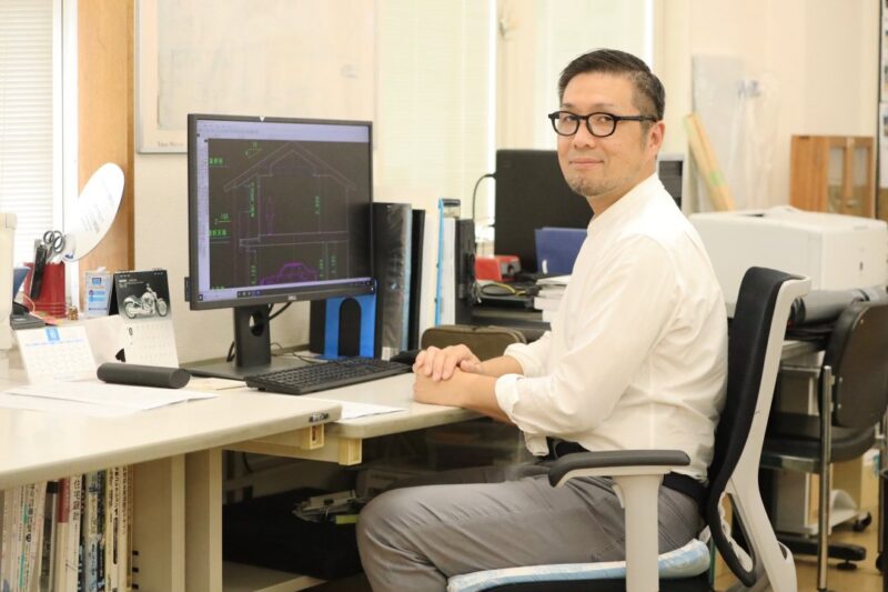 井上建設スタッフ画像 設計　部長　柴村友之