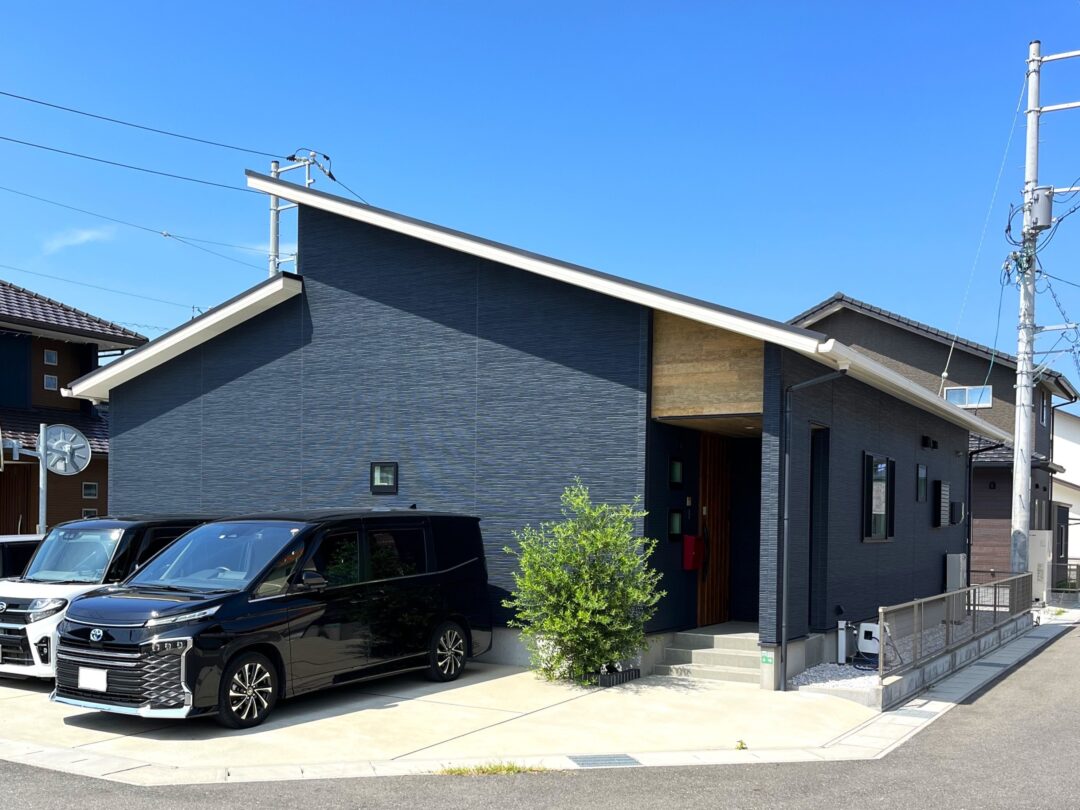 中庭のある平屋 施工例紹介ページ　アイキャッチ画像