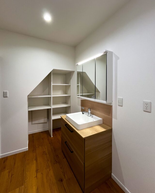 安養寺リノベ 洗面化粧台画像