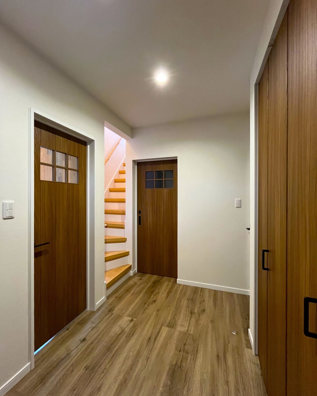 長府安養寺ﾘﾉﾍﾞ紹介ﾍﾟｰｼﾞ玄関ホール画像